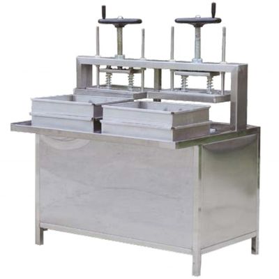 Machine de formage de tofu pour restaurant avec performances de traitement en spirale